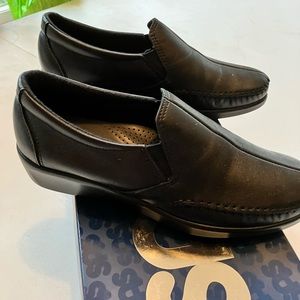 Sas shoes Black leather sz 5.5